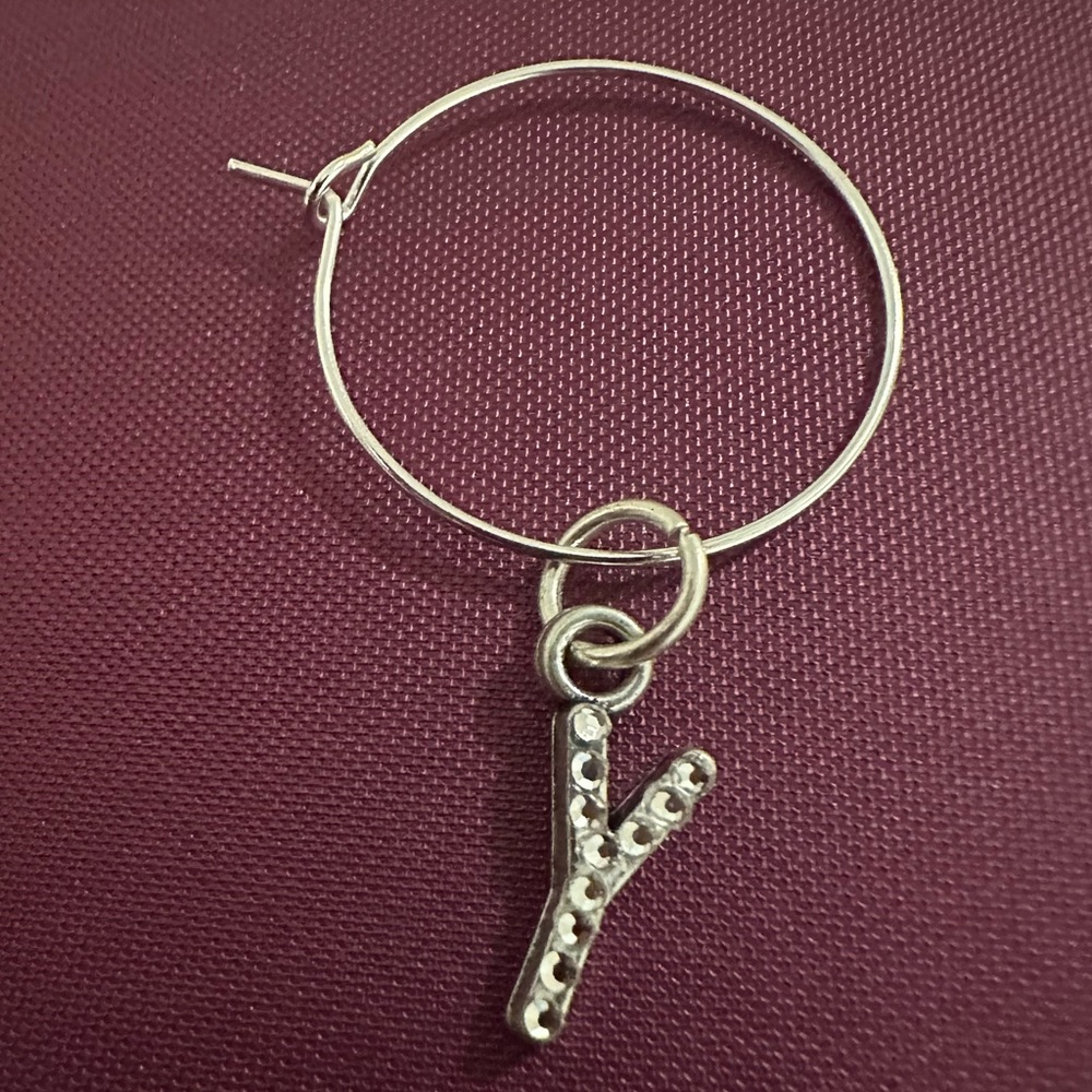 Initial “Y” Swarovski crystal embellished wine glass charm